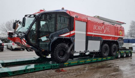 Aktuelles: Компания THG AG поставляет в «Международный аэропорто Борисполь» второй пожарный аэродромный автомобиль Panther 6×6  производства фирмы Rosenbauer (Розенбауер)