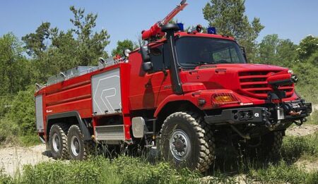 Aktuelles: THG AG takes over service for fire fighting vehicles from Rosenbauer