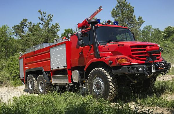 THG AG takes over service for fire fighting vehicles from Rosenbauer